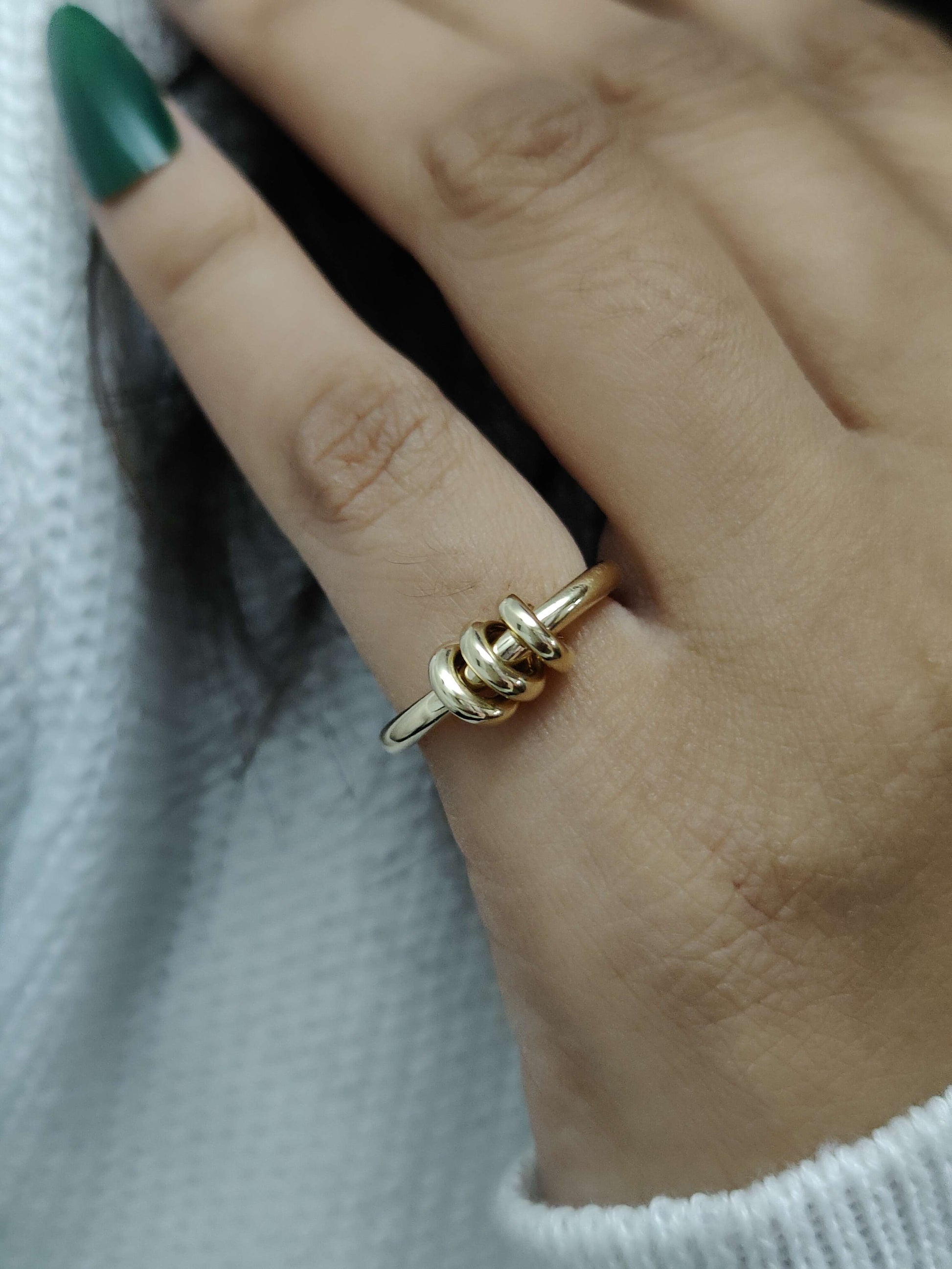 10K_Gold_Linked_Ring