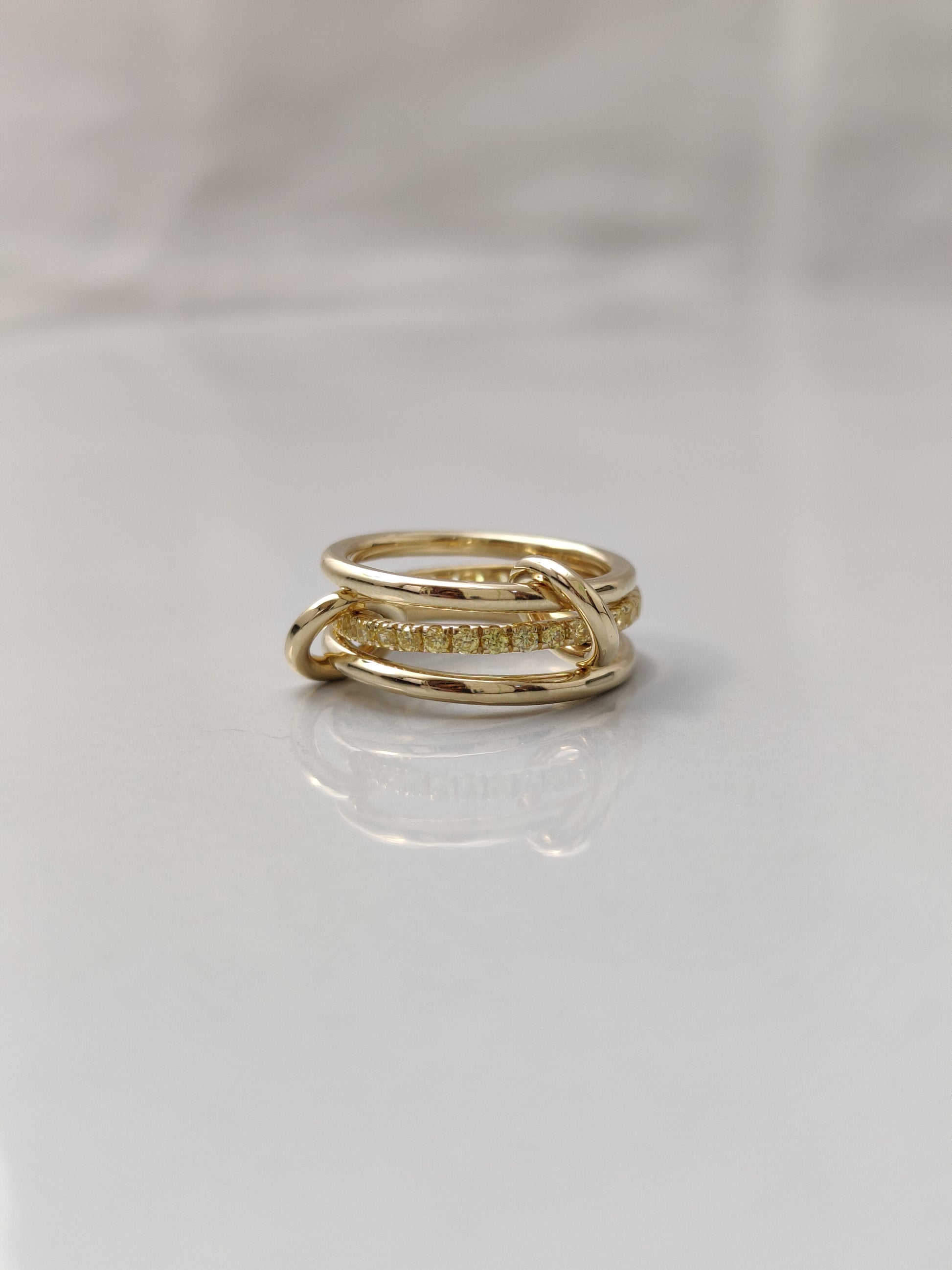 14K_Gold_Multi_Link_Connected_Ring