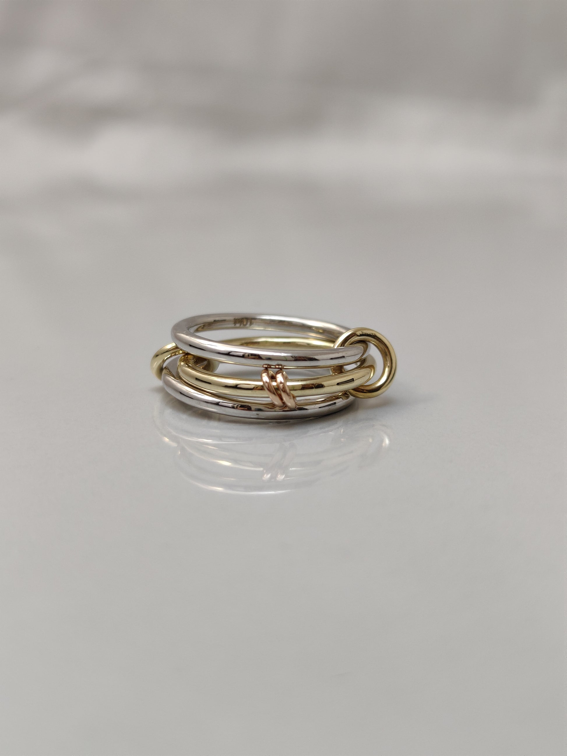 14K_Yellow_Gold_Multi_Link_Connected_Ring_ee46d258-b82c-4264-b292-5fb89977ee2b