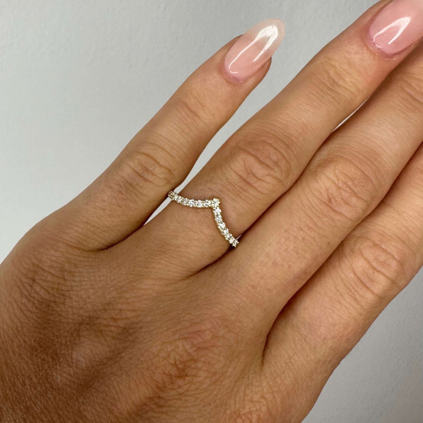 14k Gold Minimalist Curved Moissanite Wedding Band