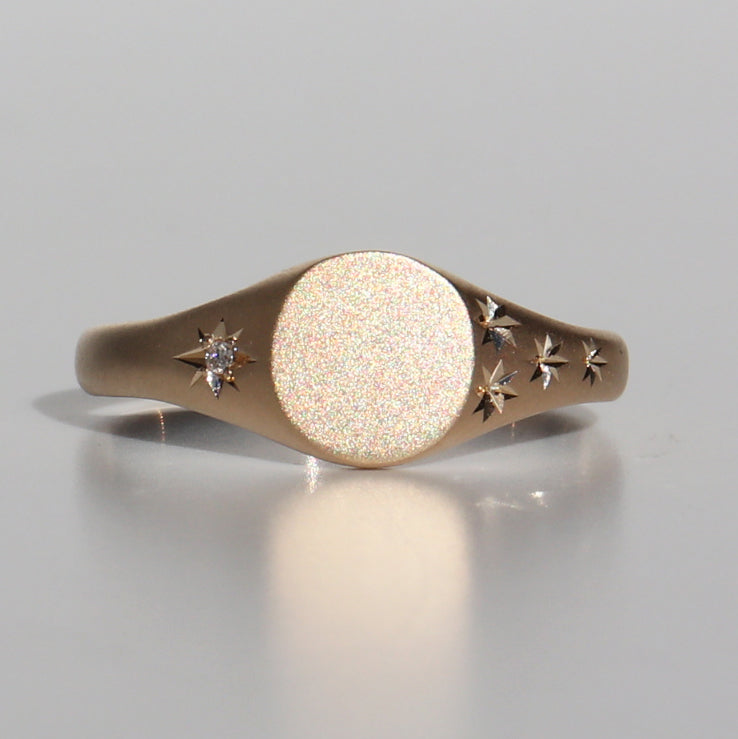 18K_Gold_North_Star_Signet_Ring_For_Men