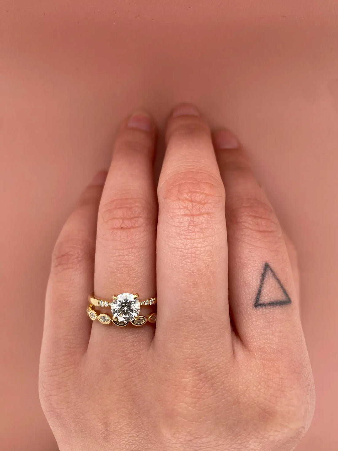 Bezel_Setting_Marquise_Band