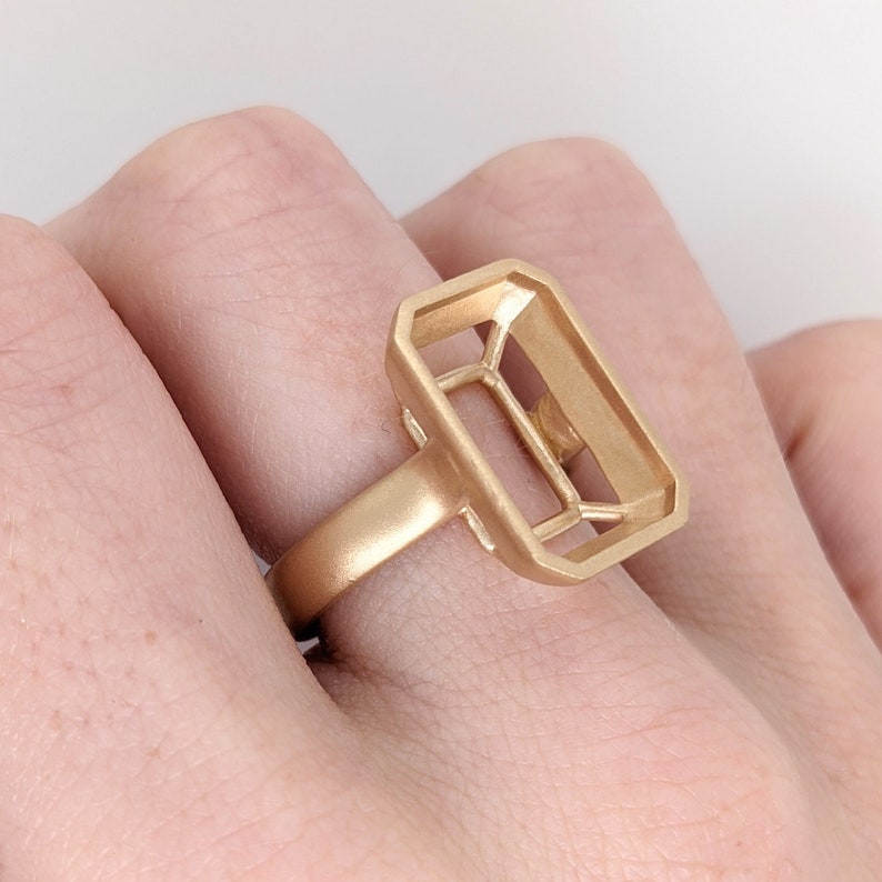 Brilliant Moissanite Solo Ring
