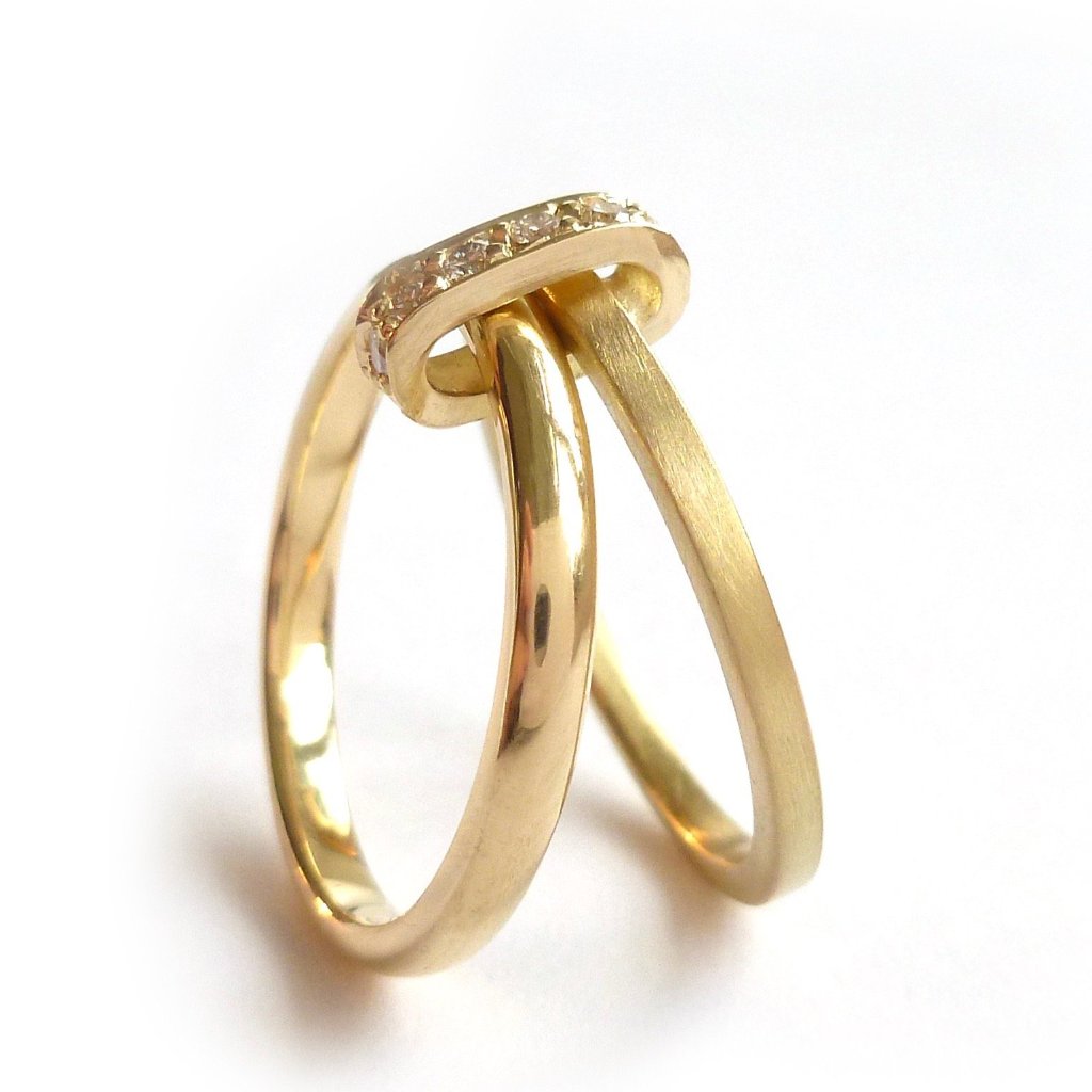 Chunky_Gold_Ring_