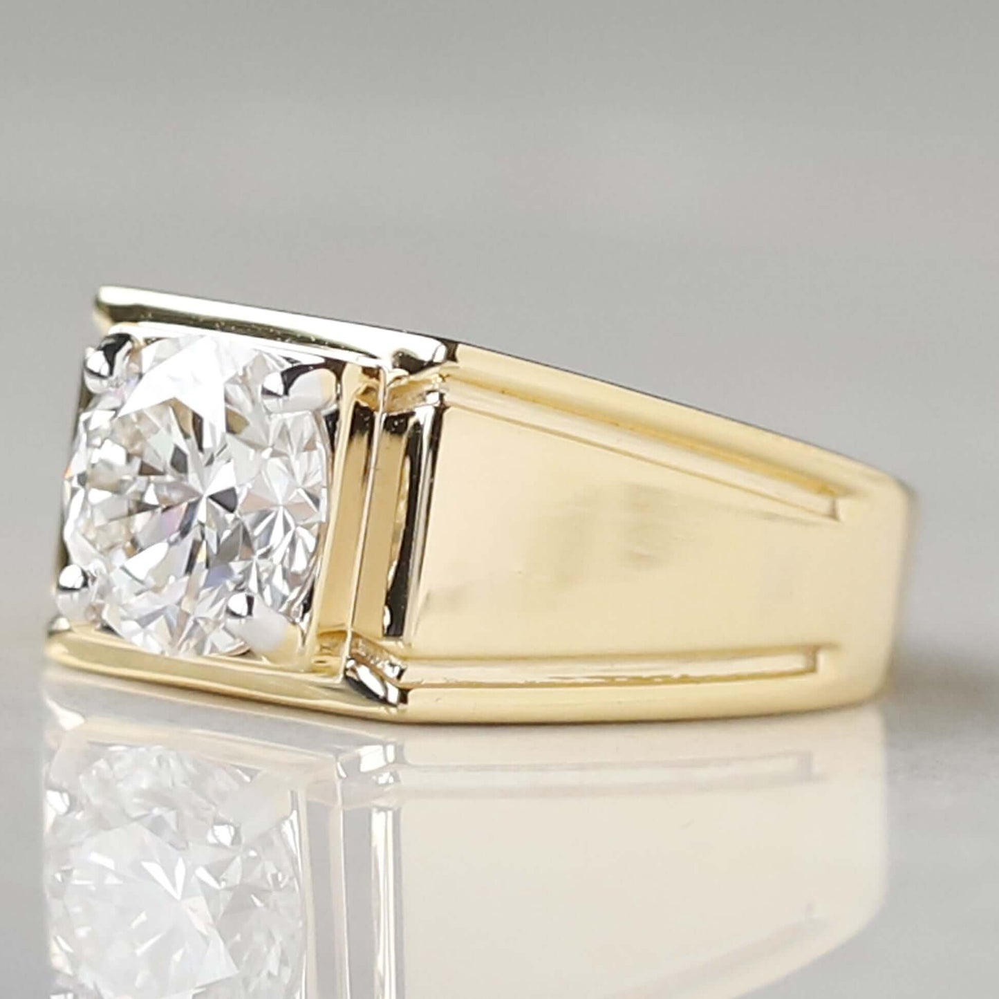 Classic Men's Engagement Proposal Ring