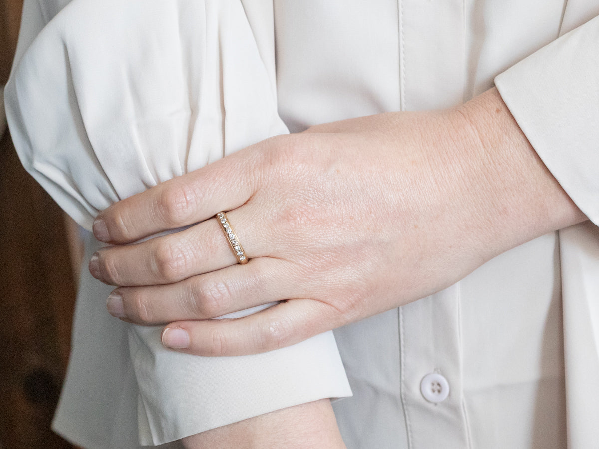 Classic_Round_Cut_Diamond_Ring
