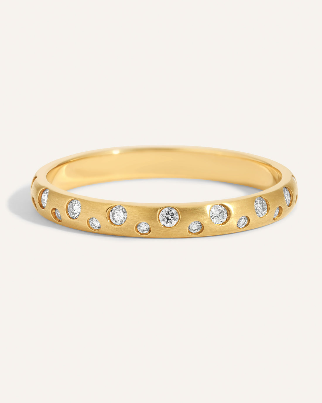 Flush_Set_Eternity_Band