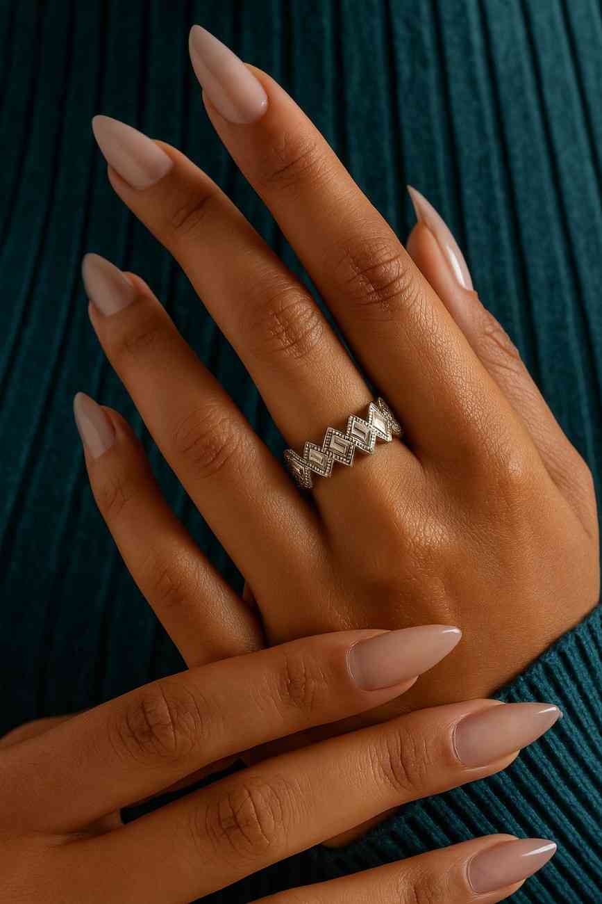 Full Eternity Bezel set Emerald Cut Moissanite Wedding Band for Woman Simulant Diamond Wedding Band Stackable Band Emerald Minimalist Band