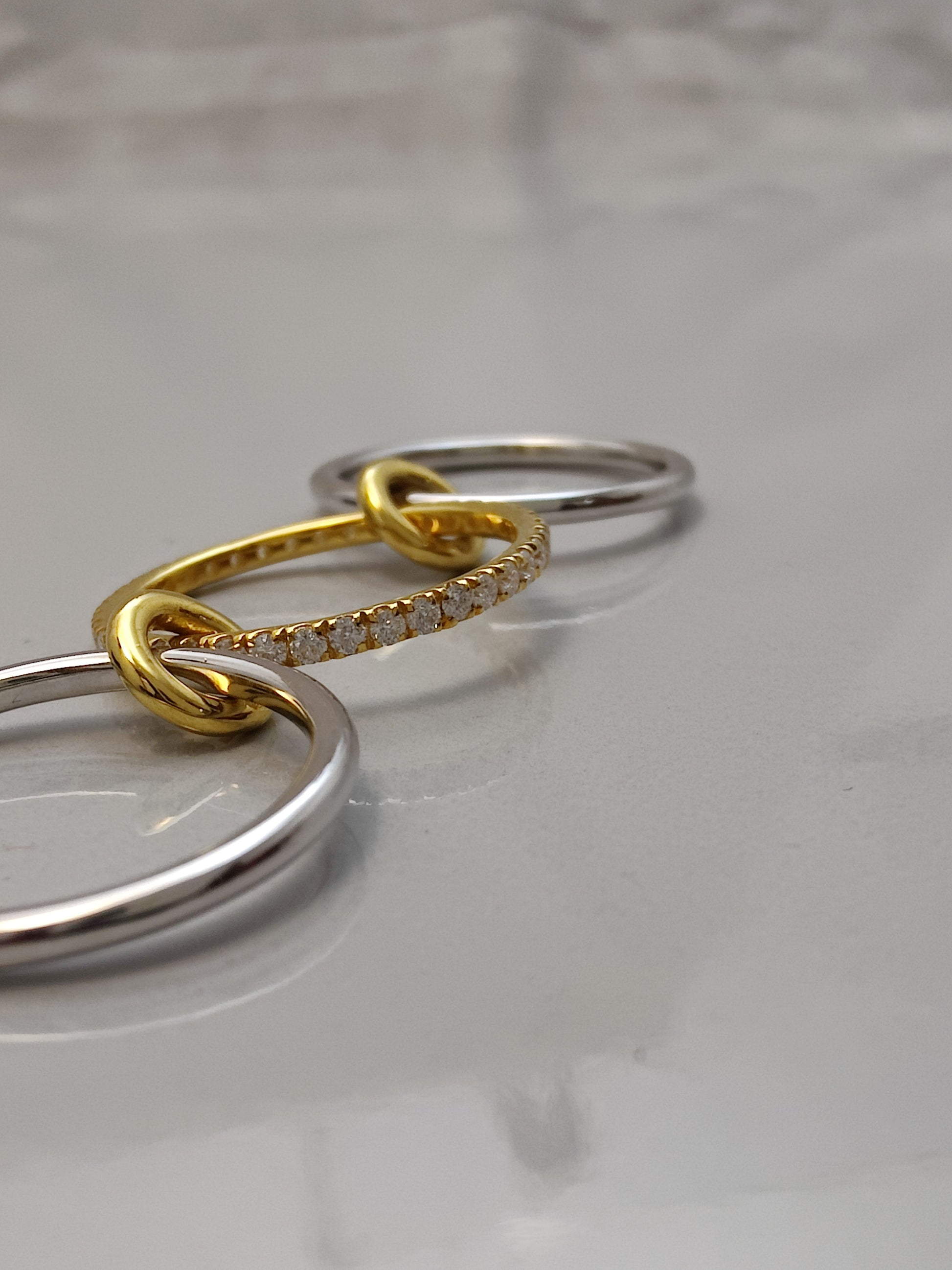 Gold_Linked_Ring