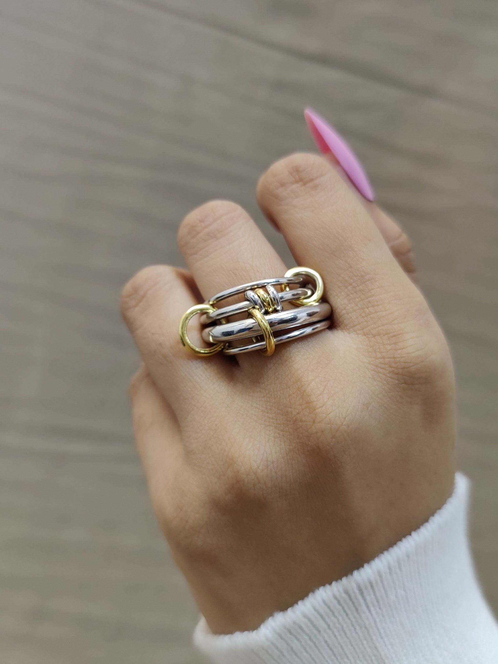 Interlocking_Ring
