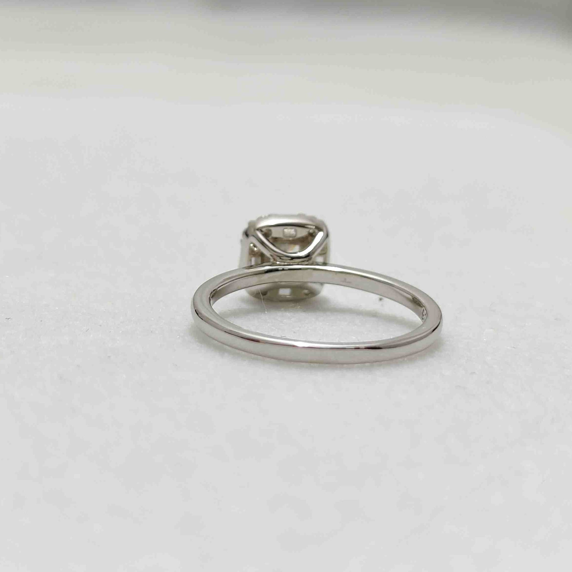 Minimalist White Gold Ring 14K