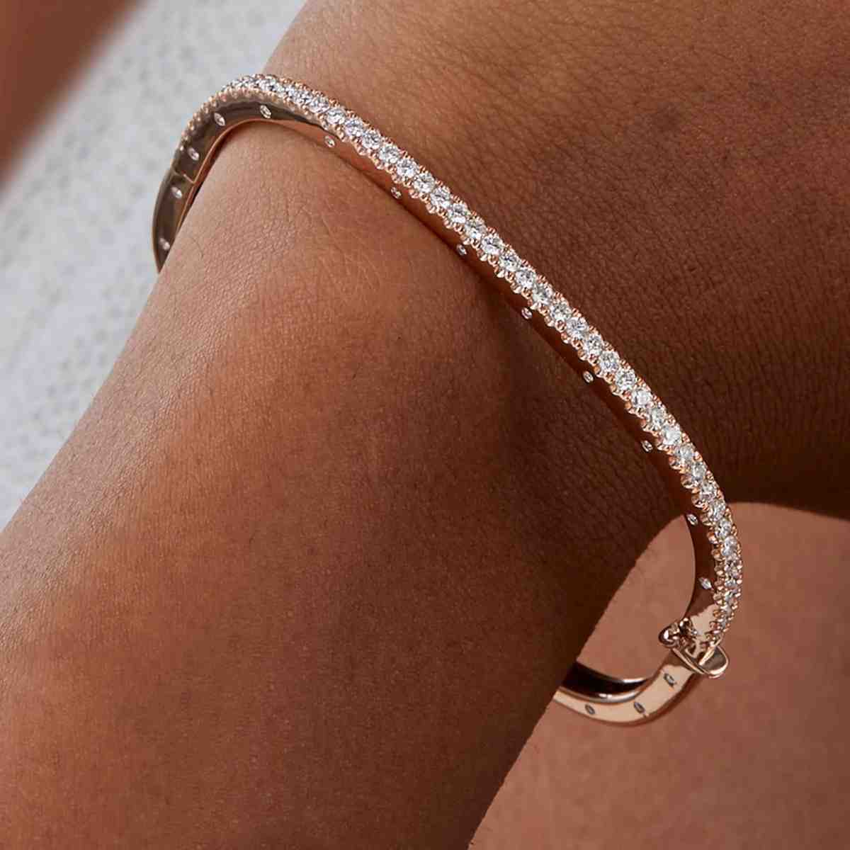 Round CVD Diamond Square Brcaelet