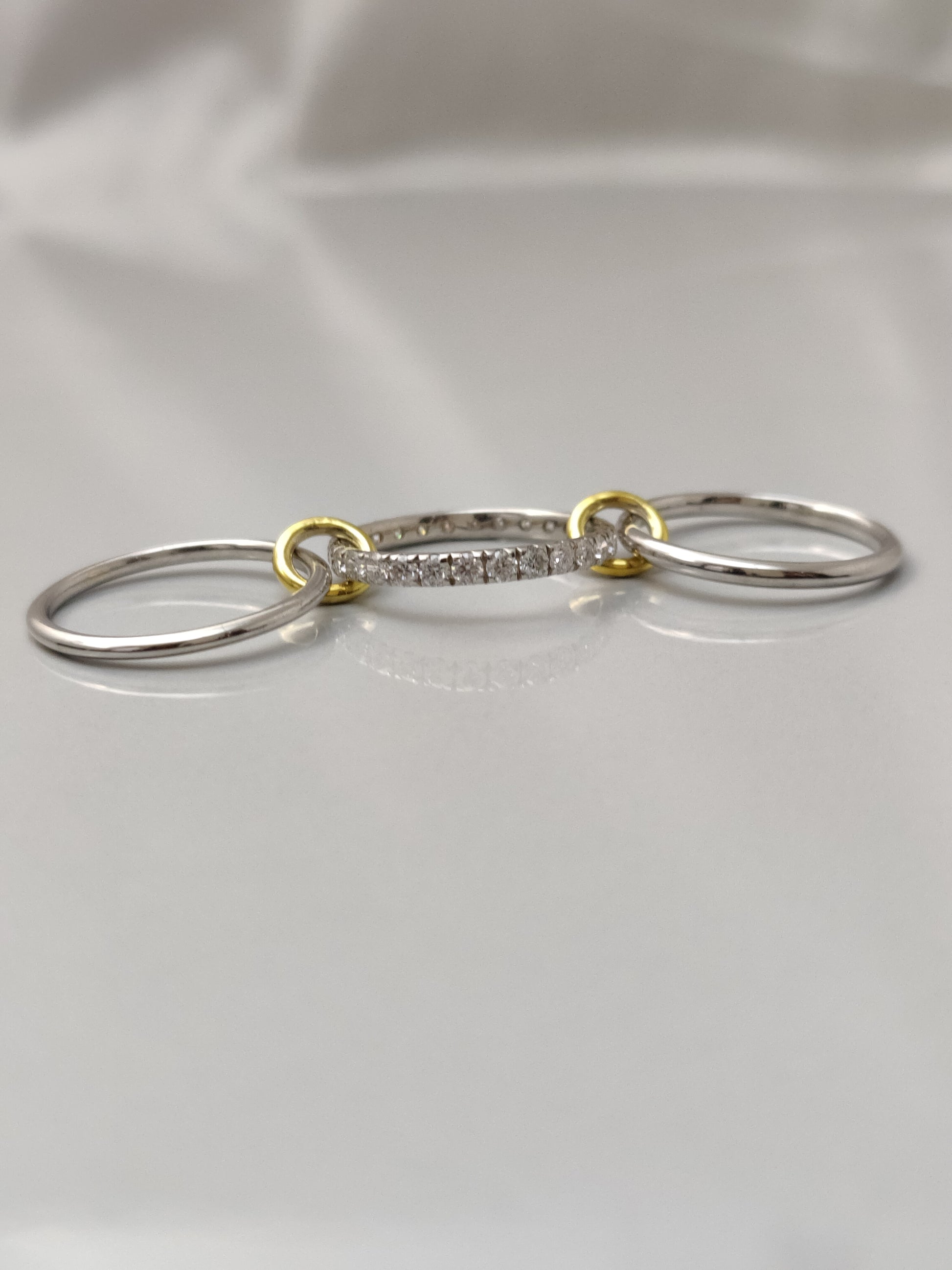 Round_Cut_Diamond_Band