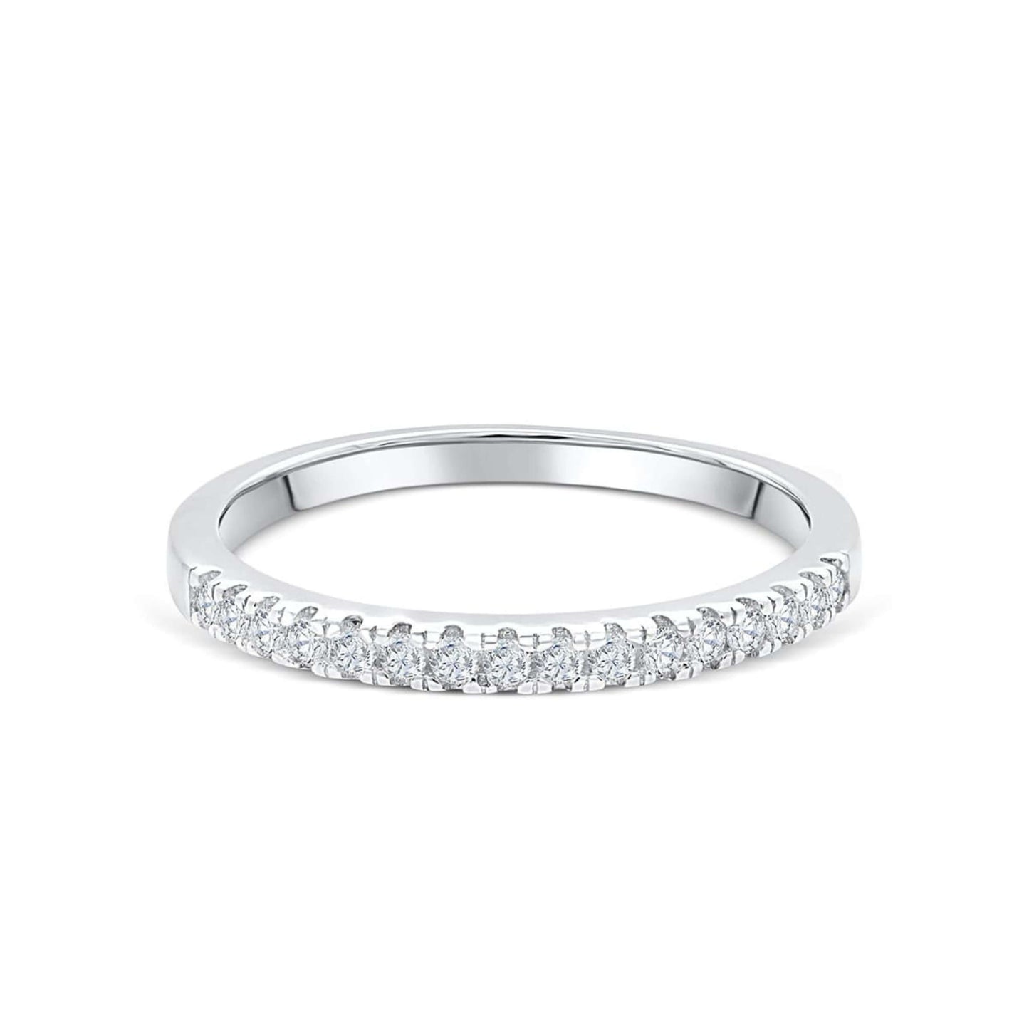 Round Cut Diamond Minimalist Wedding Band