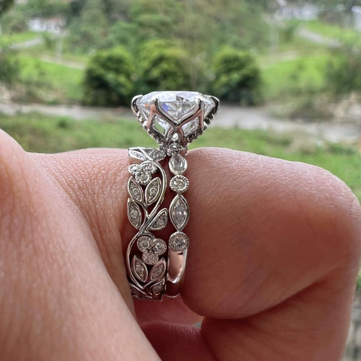 Round Cut Lab Made Diamond Engagement Ring
