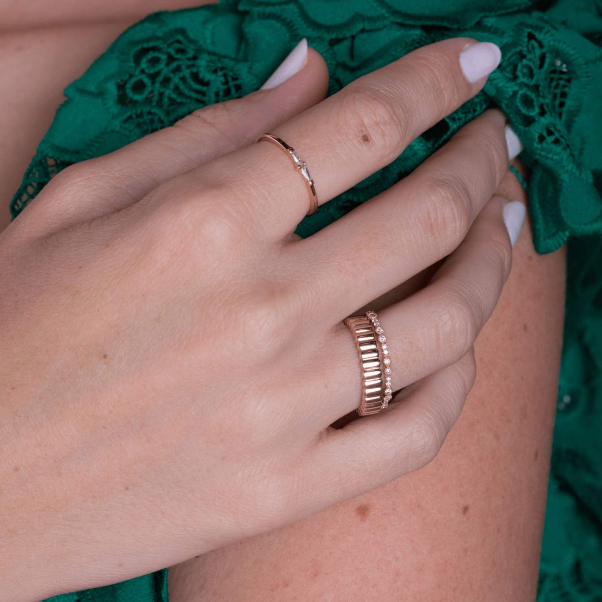 Solid Gold Vertical Round Wedding Ring