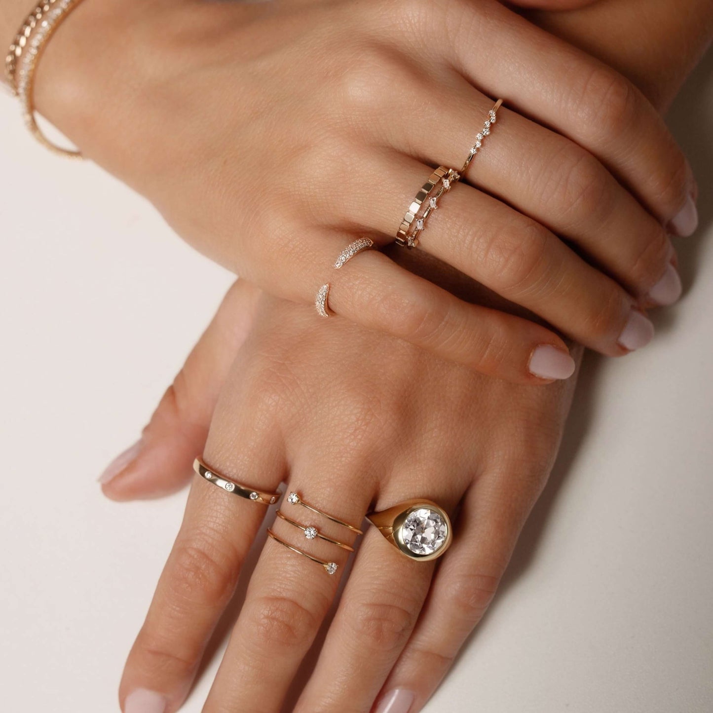 Three Stone Round Cut Diamond Spiral Band In 10k Gold