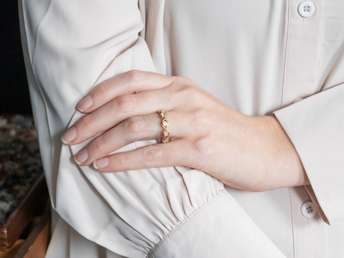 Twisted_Matching_Band