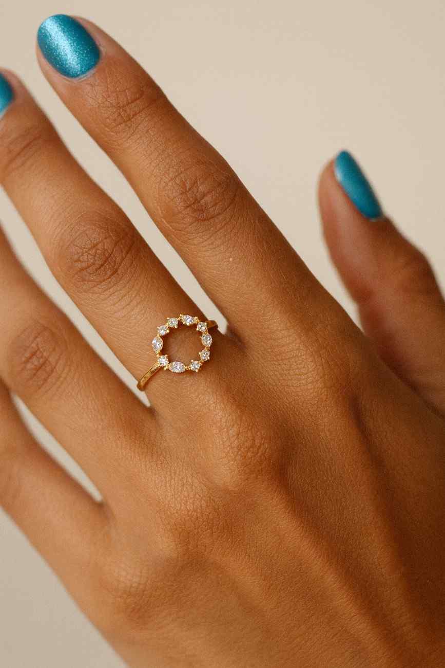 Vintage Pear Shaped Moissanite Engagement Ring 14k White Gold Pear Cut Halo Wedding Ring