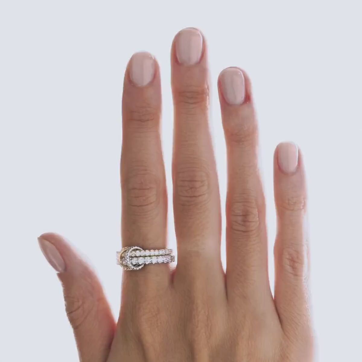Round Diamond Link Ring