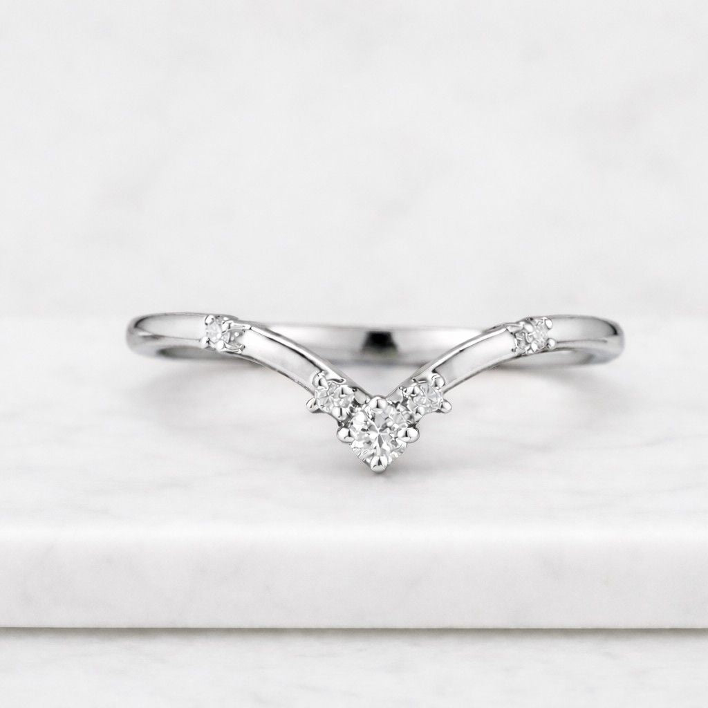 round lab grown diamond curved ring sustainable wedding band for women lab create diamond band ring anniversary gift for wife chevron ring