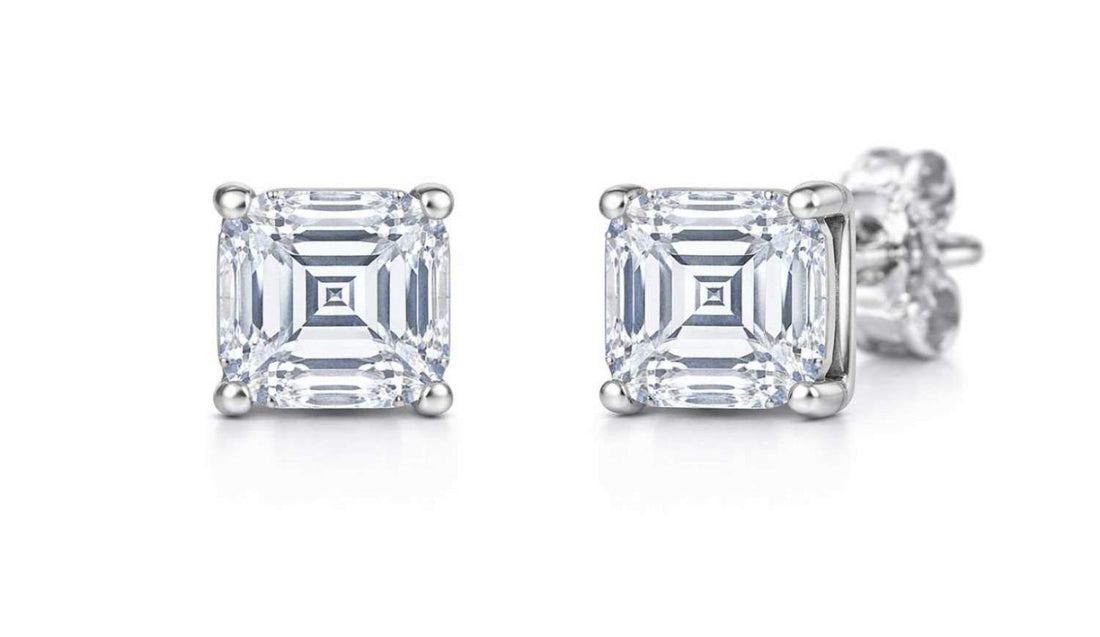  Stud Earrings