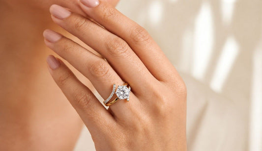 Round Lab-Grown Diamond Engagement Rings