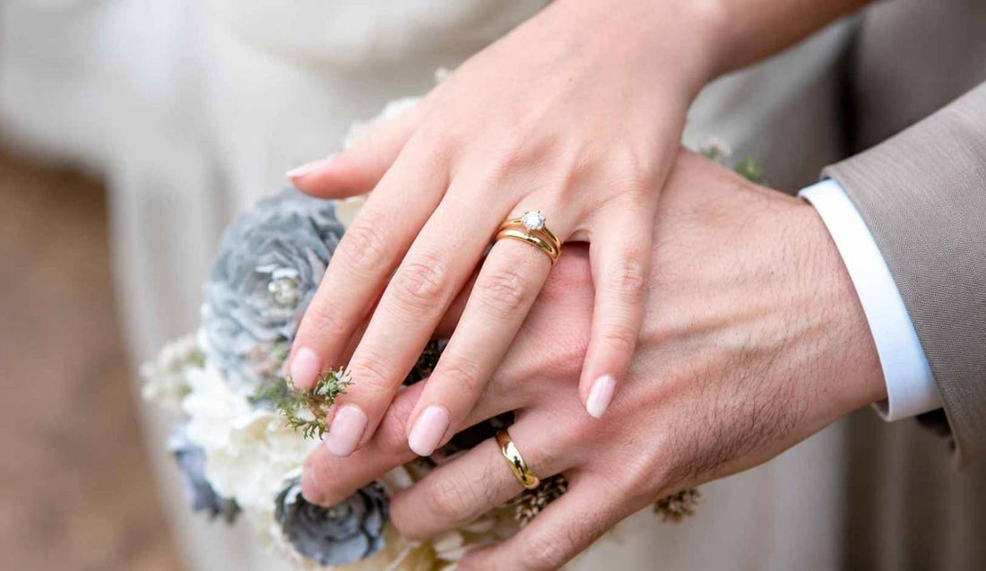 Trendy Couple Ring and Jewelry Pairing Ideas