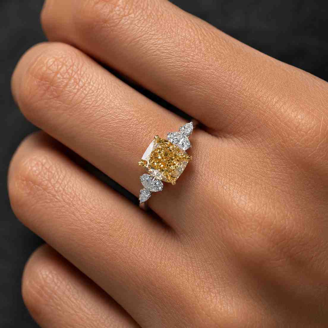 0.5 ct ring 1 ct ring 1.5 ct ring 2 ct ring 2.5 ct ring 3 ct ring 4 ct ring 5 ct ring half carat one carat two carat three carat five carat large stone medium stone small stone statement size bold ring