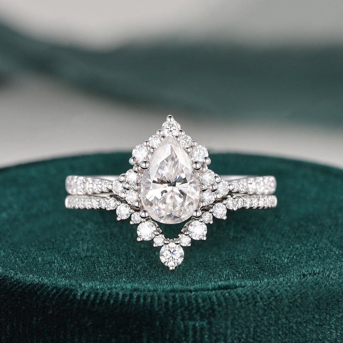 1.55 CT Pear Shaped Bridal Set Engagement Ring