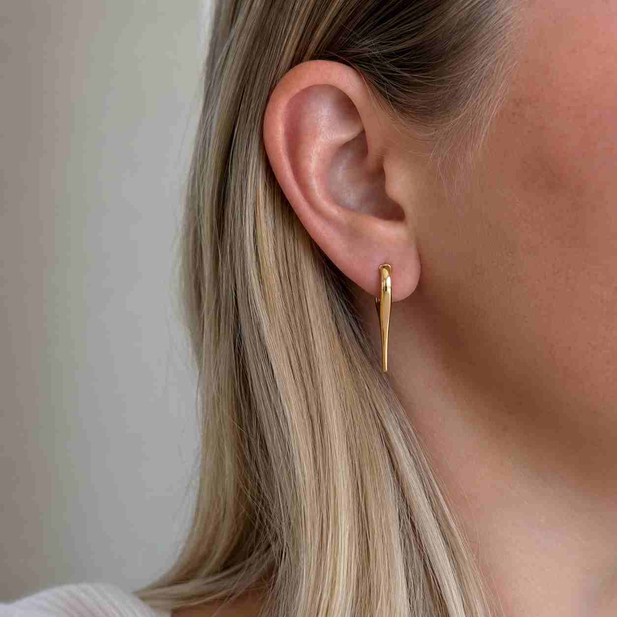 10K Solid Gold Spiral Loop Earring / Double Hoop / Twisting Earring / Threader Hoop / Open Hoop / Minimalist Gold Hoop / Gold Earring
