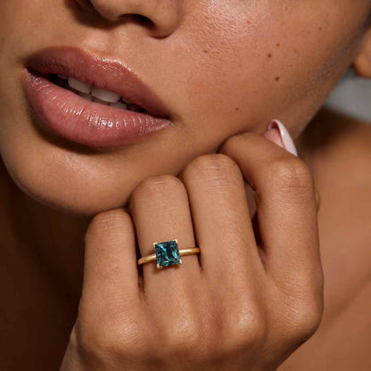 14K Gold Oval Emerald Ring | Engagement Green Gemstone Rings | May Birthstone Ring for Women
