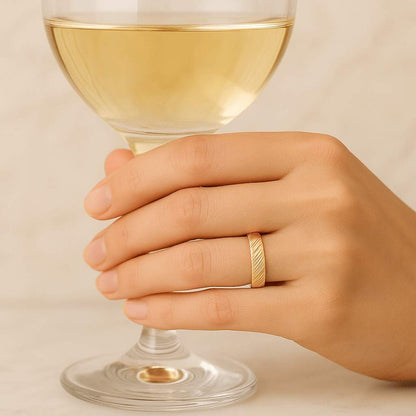 14K Solid Gold Men
s Textured Wedding Ring