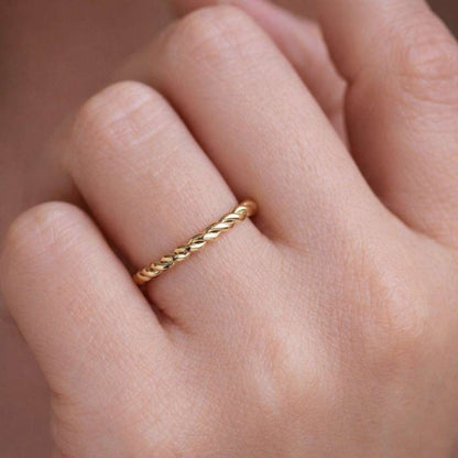 14K Solid Gold Mobius Wedding Band – Minimalist Twist Ring, Infinity Gold Band for Couples, Unique Wedding Ring
