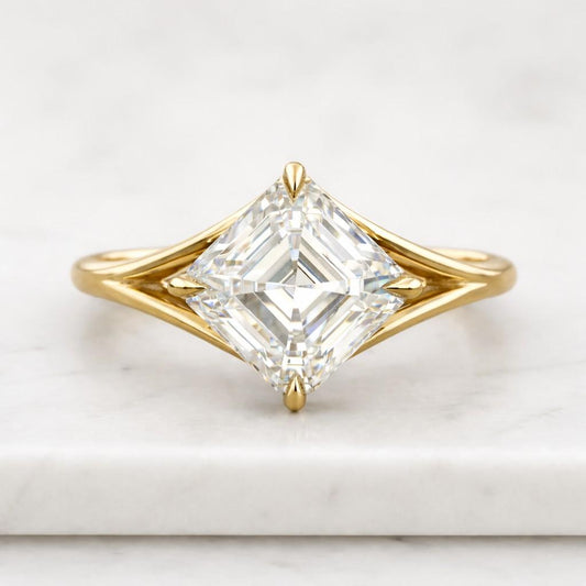 14K Yellow Gold Solitaire Ring