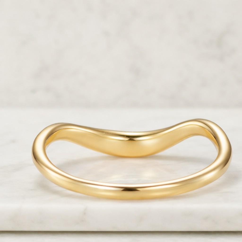 14k 18k Plain Chevron Wedding Band