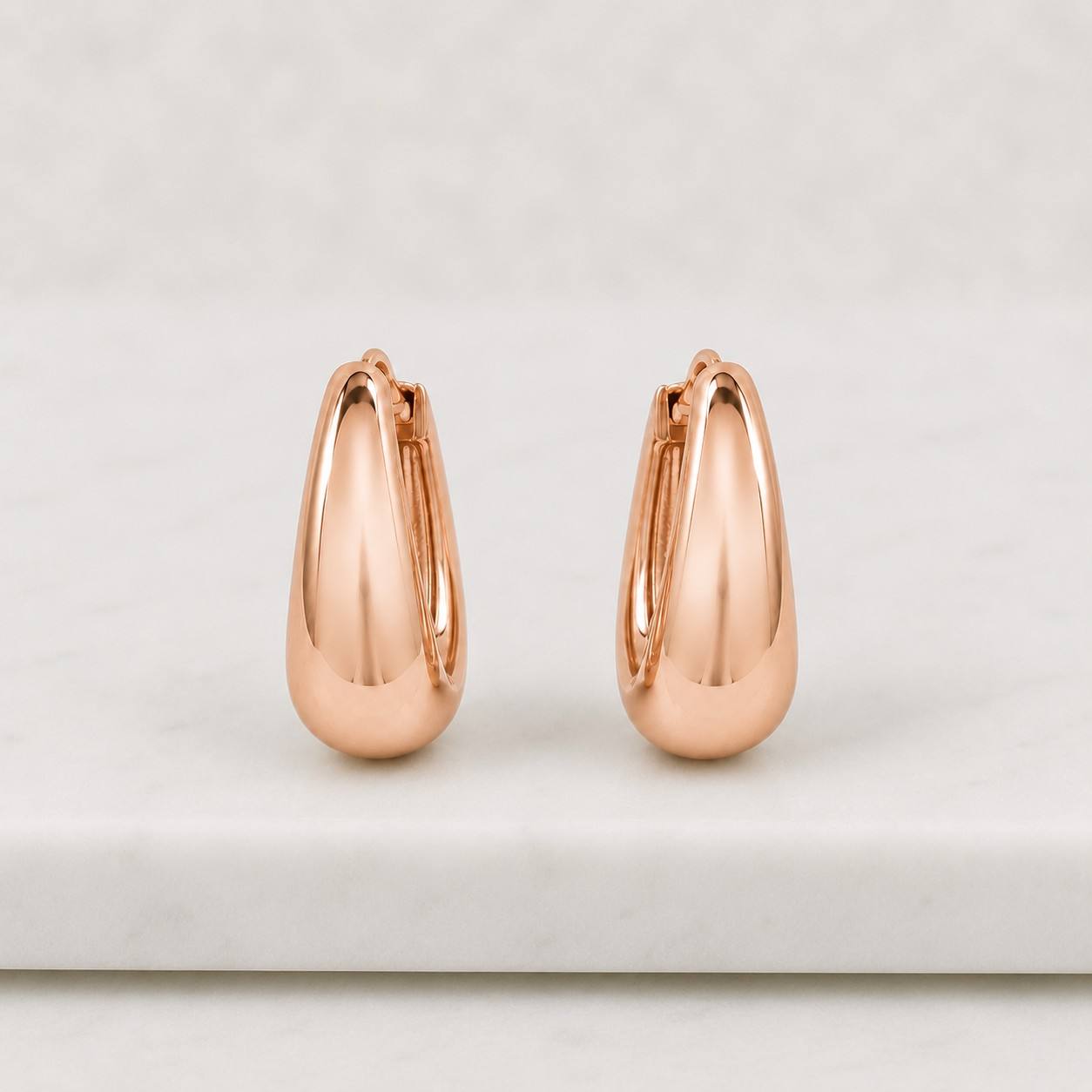 14k Gold Plain Tapered Hoops, Teardrop Huggie Earrings, Small Huggies, Plain Gold Huggie Earrings, Perfect gift

