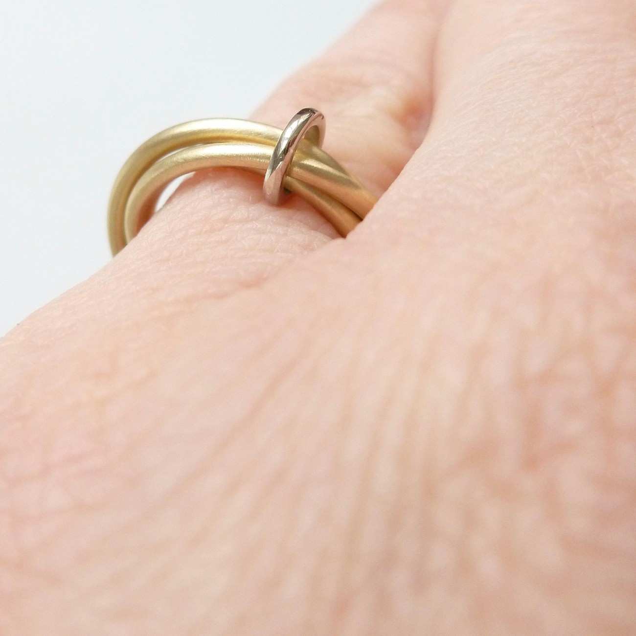 14k Solid Gold Bee Ring  Dainty Stacking Pinky Ring for Women Bumble Bee Jewelry Gift in 10k 14k 18k Gold, Symbolic Nature Inspired Band