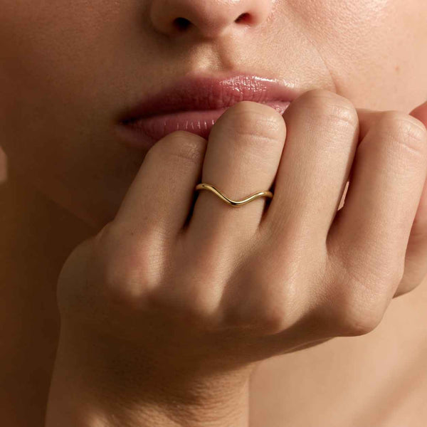 14k Solid Gold Wave Ring: Modern Stacking Band

