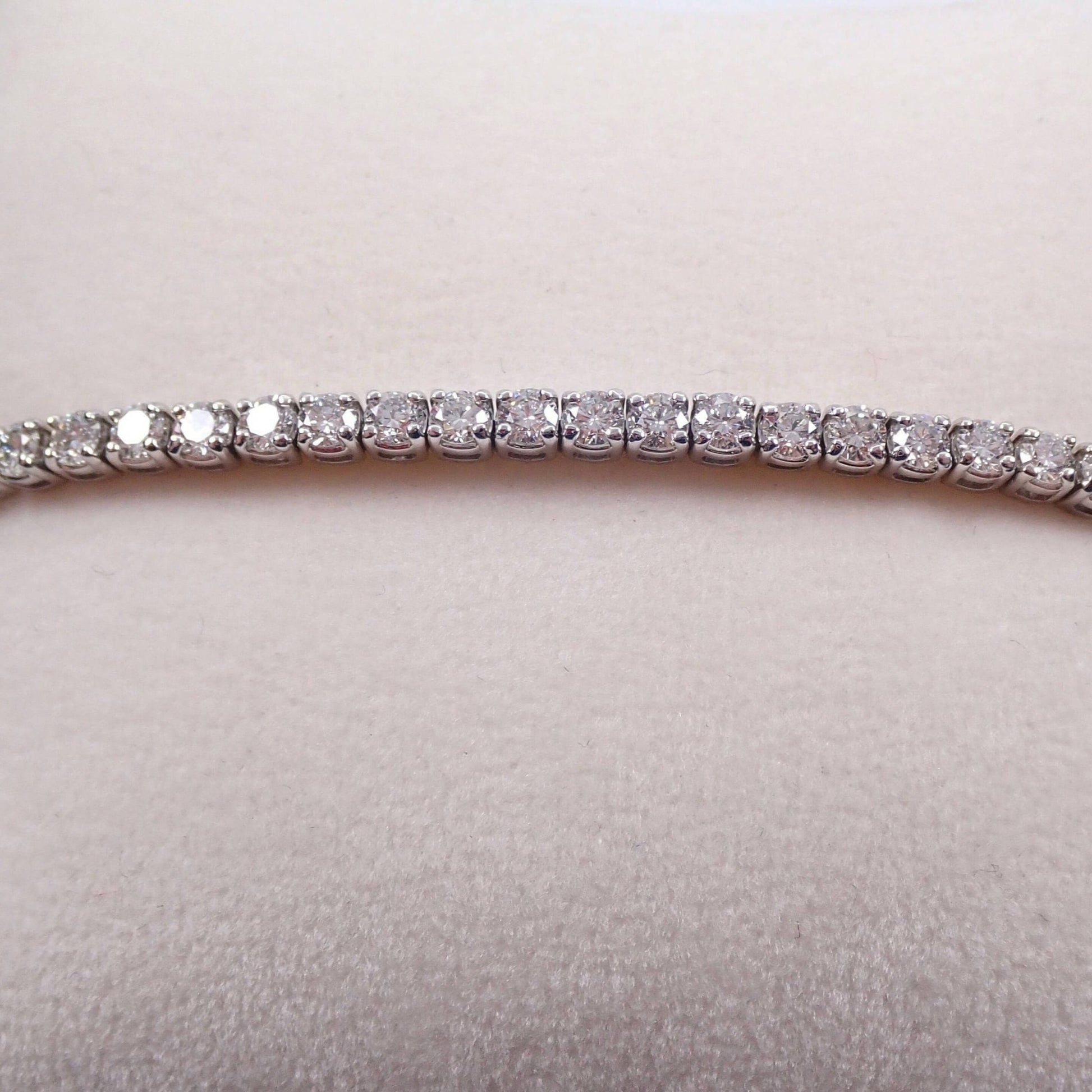 14k White Gold Round Cut Moissanite Tennis Bracelet All Sizes