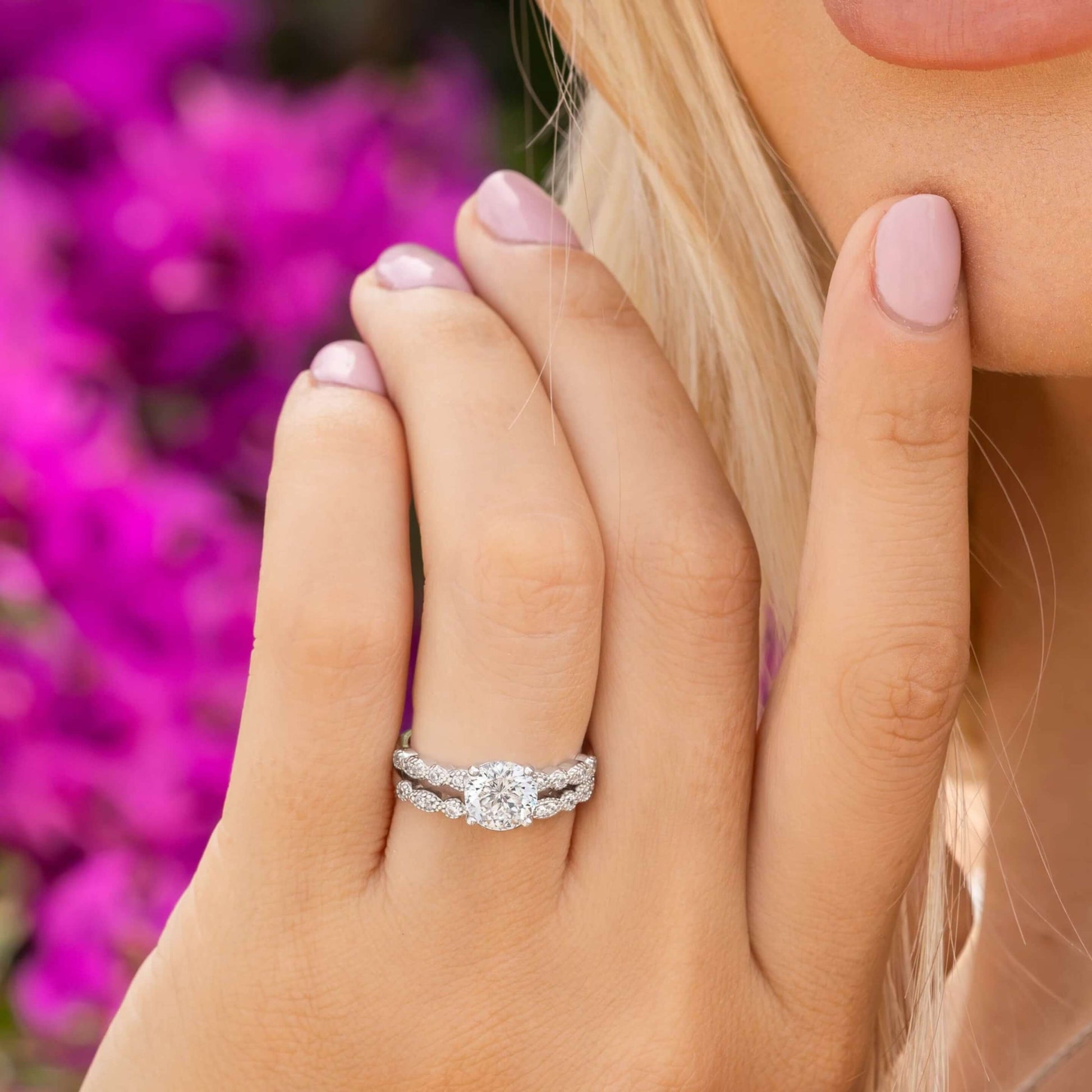 18K Round Cut Prong Set Half Eternity Diamond Ring