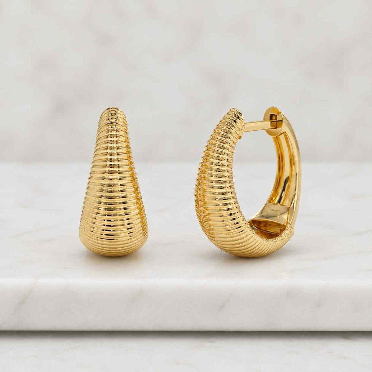 18k solid gold dome huggie hoop earrings, 18k ridge hoop earrings, textured chunky earrings, french ribbed hoop earrings

