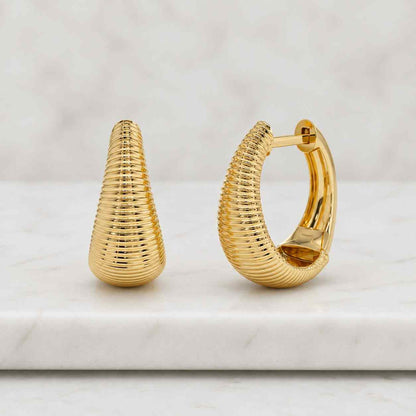 18K solid gold Dome Huggie Hoop Earrings, 18k ridge hoop earrings, Textured Chunky Earrings, French Ribbed Hoop Earrings
