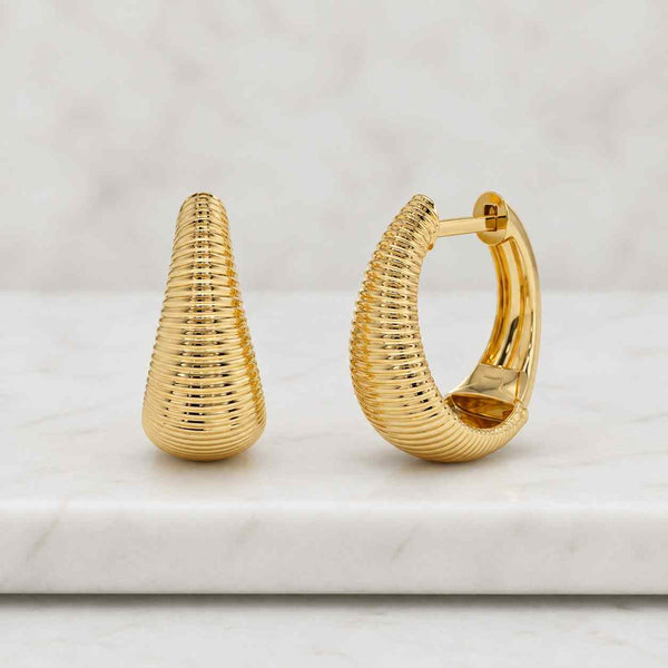 18K solid gold Dome Huggie Hoop Earrings, 18k ridge hoop earrings, Textured Chunky Earrings, French Ribbed Hoop Earrings
