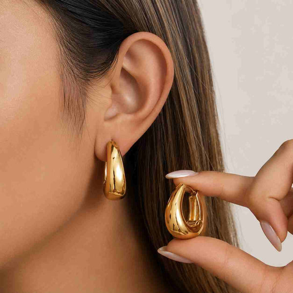 18k Solid Gold Teardrop Huggie Hoop Earrings