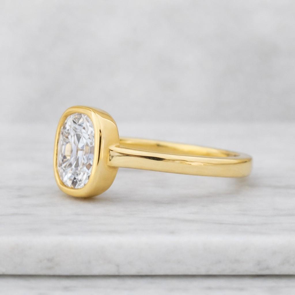 18k yellow gold matching ring