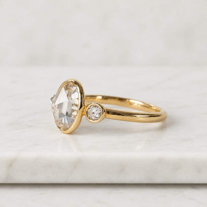 1 - 5 CT Oval Three Stone Engagement Ring,Oval Cut Lab Grown Diamond Ring,Wedding Ring For Women,Trilogy Ring For Her,Anniversary Gift Ring.
