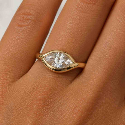 1 Carat Kite Cut Lab Grown Diamond Curved Ring, 14K White Gold Solitaire Ring, Claw Prong Set CVD Diamond Ring, Wedding Ring Gift For Her