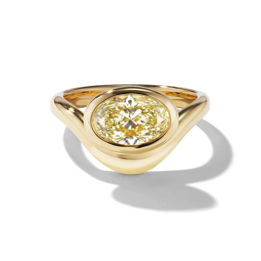 2.00_Carat_yellow_Oval_Cut_Lab_Grown_Diamond_Ring