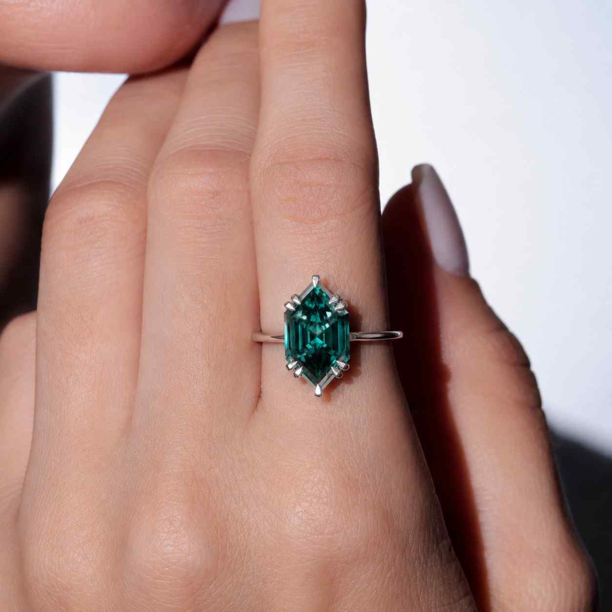 3ct Emerald Marquise Engagement Ring, Emerald ring, Marquise ring, Gemstone ring, Unique ring, Perfect gift for her.
